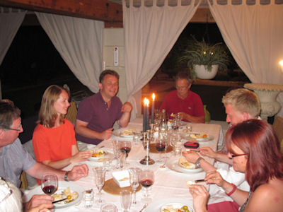 Wine tastind dinner loire Wine tours